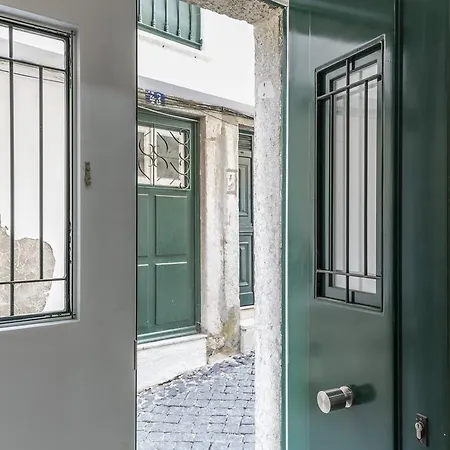 Youlisbon Alfama Studio Apartment