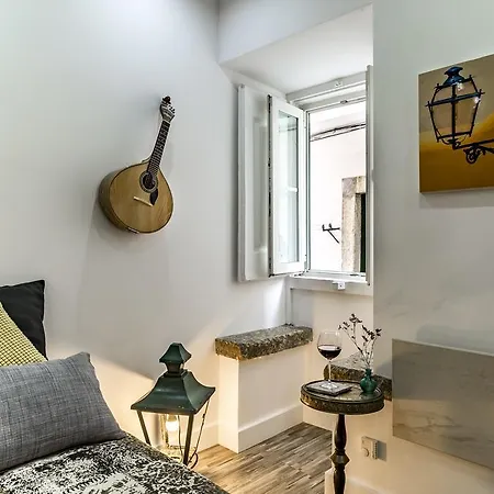 Youlisbon Alfama Studio Apartment Lisbon